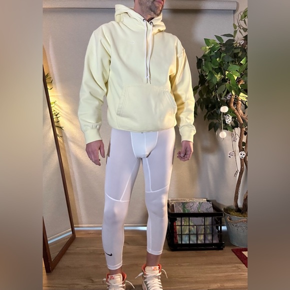 Nike Pro | Dri-FIT 3/4-Length Fitness Tights in White (Small) - Picture 2 of 12